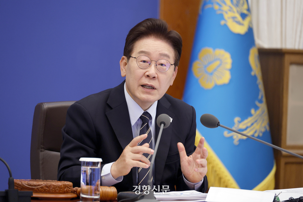 이 대통령 국정 지지율 66%…지방선거 ‘여당 지지’ 52%로 2%p 하락[NBS]