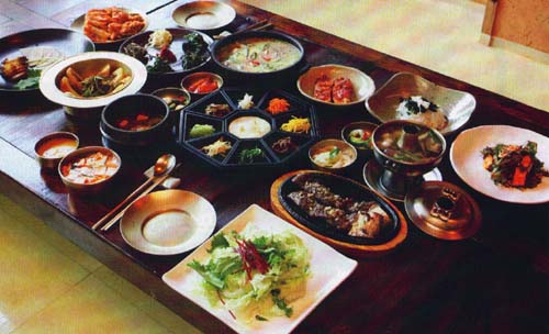 [맛집 나들이]심심한 상차림에 자연이 있다