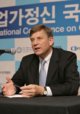 [헤르만 지몬] 야망 큰 중소기업, 당신이 챔피언