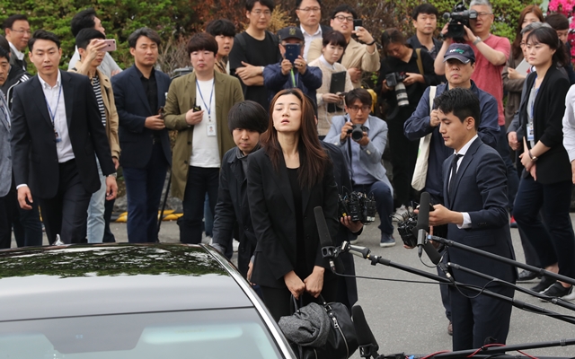  “직원은 세계 정상급 조씨 일가가 최대 위험” 