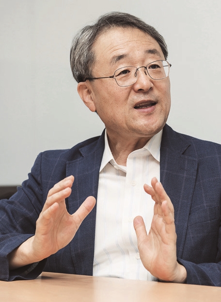 [인터뷰 | 김호철 한국도시재생학회 회장] “속전속결로 하다가는  4대강처럼 될 수 있다”