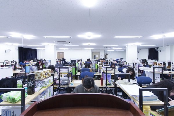 [기획] 0823클래스, 17년 역사 관리형독서실