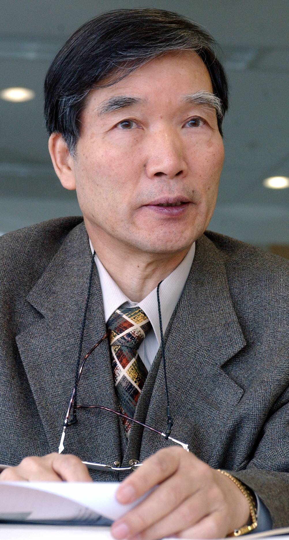 해전사 vs 재인식-해전사 필자 임헌영 민족문제연구소장