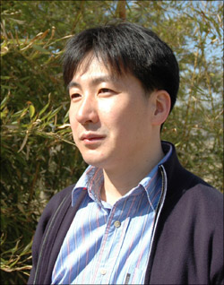 김병호 첫 시집 달안을 걷다