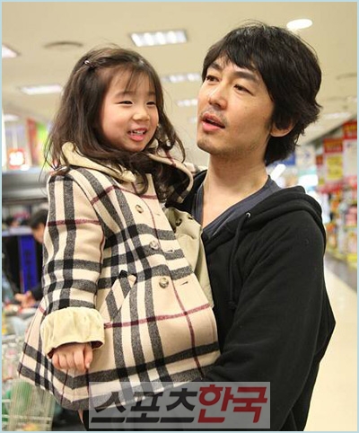부친상 조연우, 시청자들 사랑에 웃는다