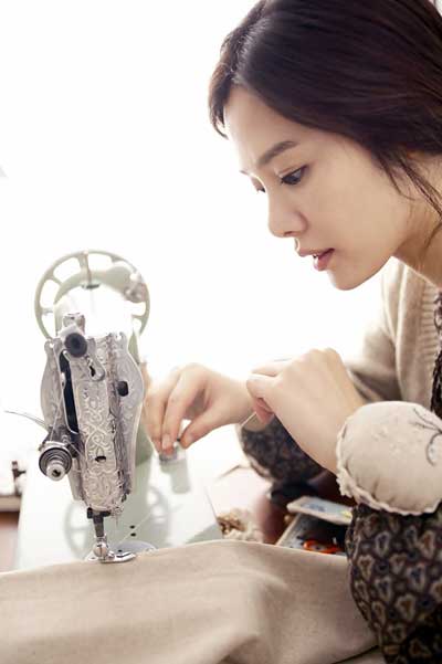 김현주, 은은한 달빛 에세이 출간