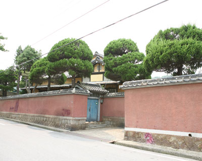 [새만금] 군산 역사·문화 깃든 비경 속으로… 부안 해변의 봄꽃 향기에 흠뻑