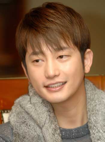 로맨틱·클래식·내추럴… 연말 데이트 코스별 남성 헤어 스타일