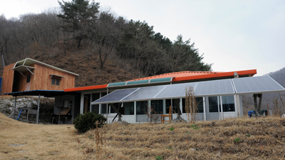 GPS에도 없는 오지… 태양광 덕에 하루 3시간은 불켜고 살죠