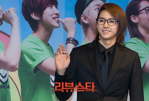 [포토] B1A4 신우, 품격있는 아빠 미소