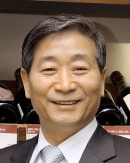 [브리핑] 동아원그룹, 와인사업 총괄 겸 PDP와인 사장에 윤영규씨 外