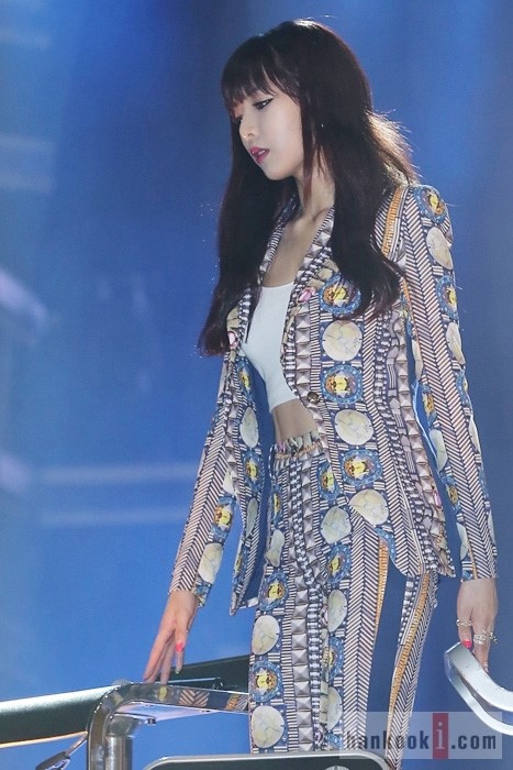 현아, 탄탄한 11자 복근 예술이네~
