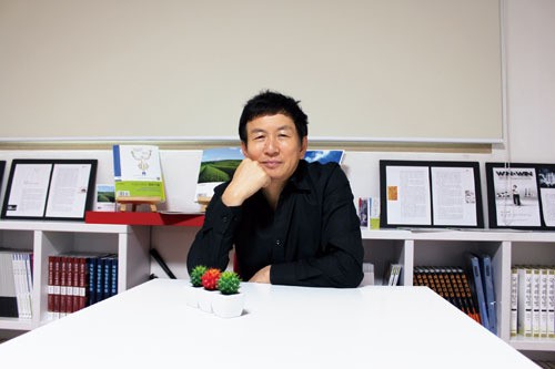 와이북스, 대학생 위한 무료교재로 반값등록금에 보탬