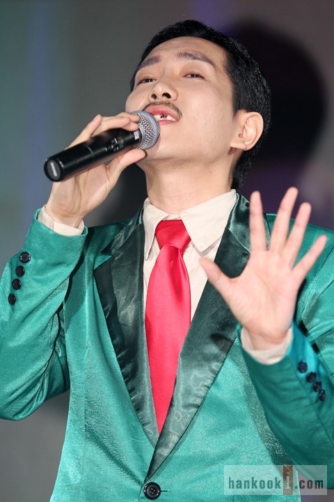 ′허니지′ 권태현, 열정적인 무대