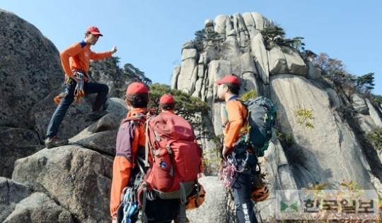 북한·도봉산 등산객 지켜라 경찰 산악구조대 출동!