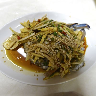 남녘 주당들의 성지 다찌집, 예·술·미에 취하다 통영 밤바다 불빛은 흔들리고…