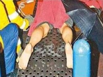 [대륙의 기상] 벤치에 반한 男, 안 빠져서 결국 ‘댕강’