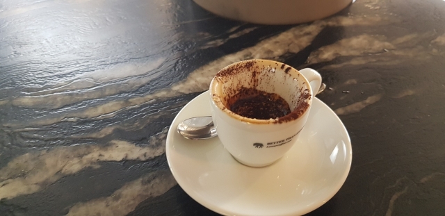 Napoli-style coffee in Seoul