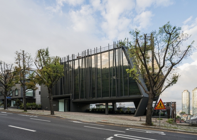 Leading international galleries, auction house unveil spaces, shows in Seoul ahead of Frieze Seoul 2023