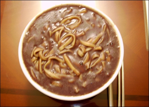 비오는 날 점심, 팥 칼국수 어때요?