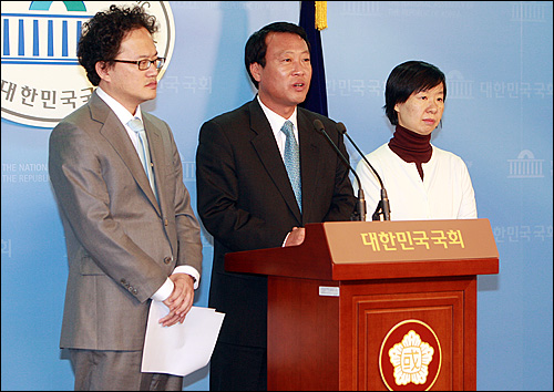 경찰, 임의동행 요구 전에 거부권 알려줘야