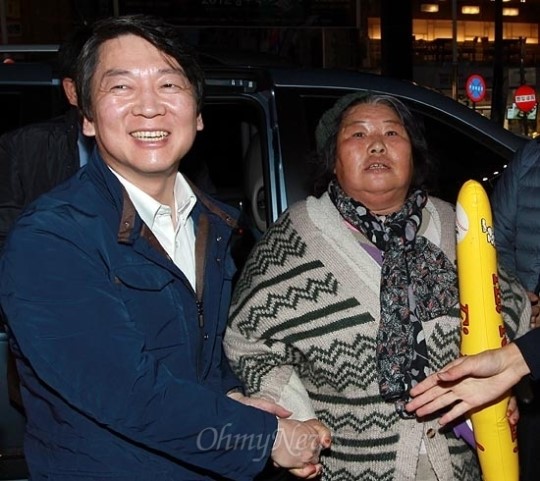 투표땐 몰라도 지금은 안철수가 더 좋아 문재인 대통령, 안철수 총리 하면 좋겠다