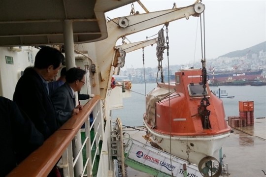 국민 시선도 안 좋아지고, 너무 힘들어요