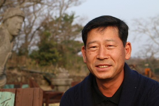 천개의 의자가 있는 마을... 미술교과서에도 실렸어요