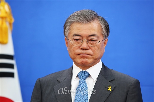 48%에 빠진 문재인, 남은 기회는 단 한 번