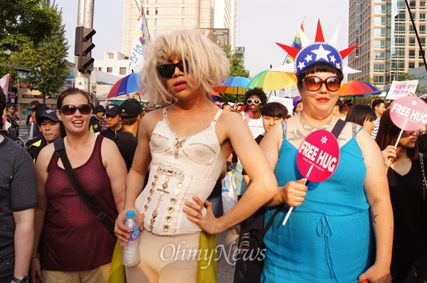기독신자, 대구퀴어축제 퍼레이드 도중 인분 투척