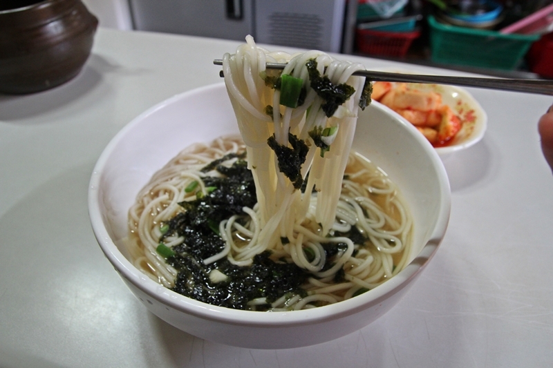 천원짜리 잔치국수, 광주에 있습니다