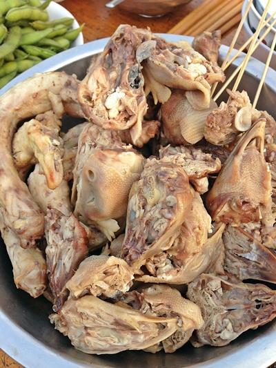 닭머리 어떻게 먹냐고요? 한 번 먹으면 못 잊습니다