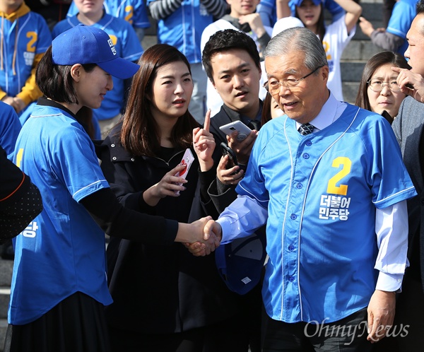 [주장] 차라리 알파고에게 맡기시라