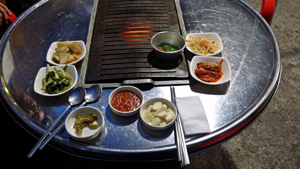 술 한잔 생각날 때 연탄구이집 찾는 이유는