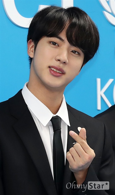 [오마이포토] 방탄소년단 진, 러브 마이셀프 기억하세요!