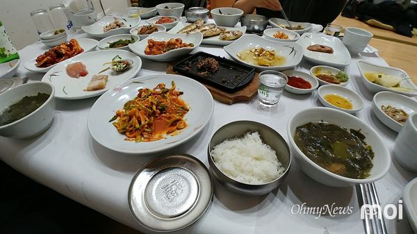 [모이] 밥상의 걸작, 전남 강진 한정식  맛보세요