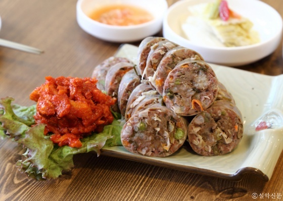 [맛멋] 오징어물회와 속초회국수, 속초 원조 맛집의 발견