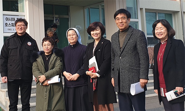 강릉시의회 행정위, 호스피스 갈바리의원 방문 점검
