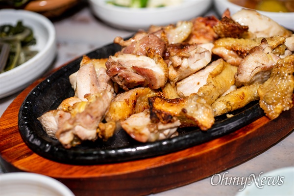 [김진영 MD의 식탁] 청송·봉화 닭불고기, 구례 닭소금구이, 제주 닭샤부샤부