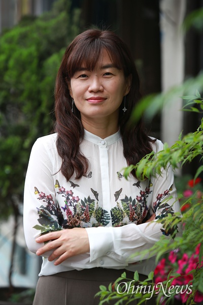 어느 고등학생의 죽음, 은유 작가가 다시 추적한 이유