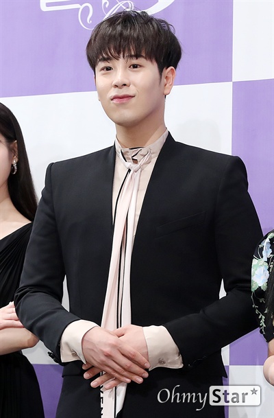[오마이포토] 호텔 델루나 표지훈, 선배님들 감사합니다!