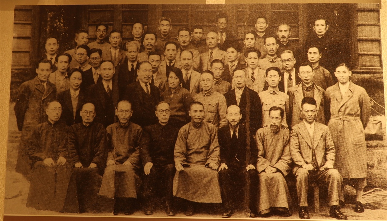 약산 김원봉의 유일한 흔적인데, 표지석 하나 없어