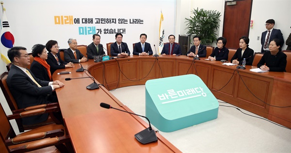 바른미래당 셀프제명 현실로... 제 갈 길 가는 게 옳다