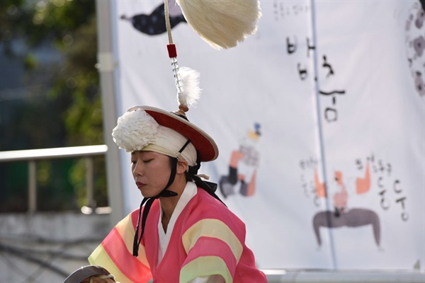 나는 서울에서 계속 굿을 치고 싶습니다