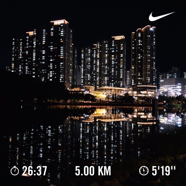 밤 9시, 방탄소년단과 동탄 호수공원을 뜁니다