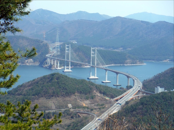 경남도 마창대교 통행료 인하 방안 찾는다