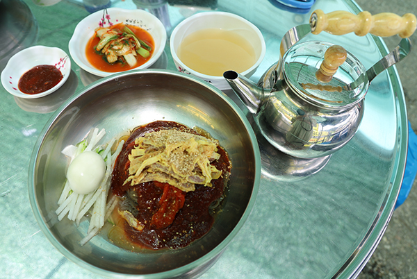 횟집인데 냉면 맛집? 포기했으면 어쩔 뻔