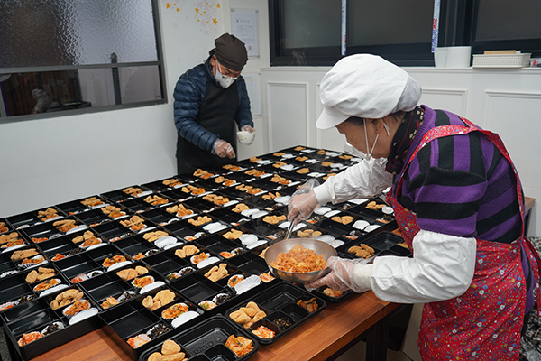 함양 어르신들의 손맛, 이 나이에도 일할 수 있어 행복해