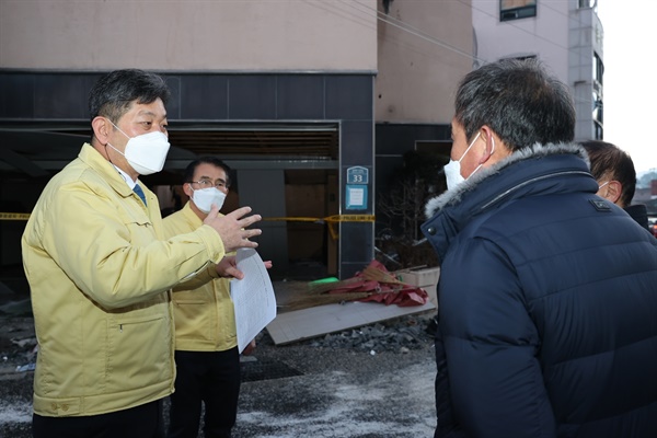 [경남 고성] 빌라, 가스 폭발 추정 화재 ... 피해 복구 총력