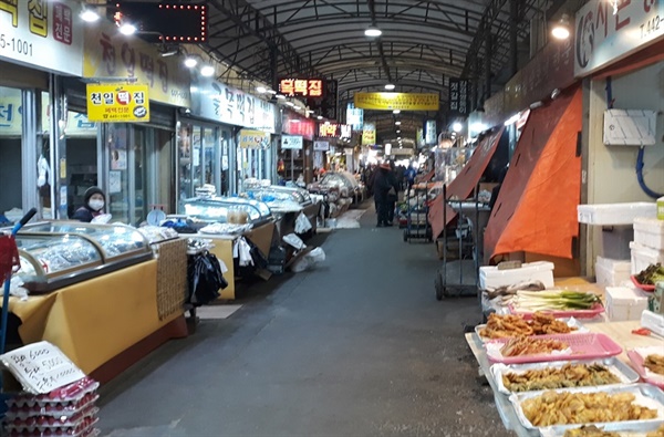 일제 식민지 생채기 남아있는 역전종합시장